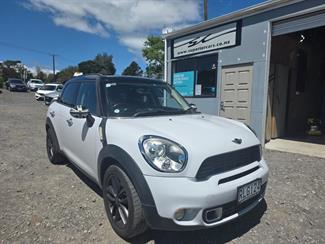 2011 BMW MINI